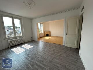  Appartement à louer 3 pièces 103 m²