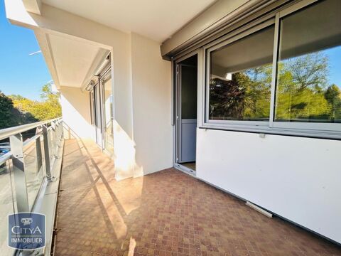   Location Appartement Appartement - 4 pièce(s) - 81 m²