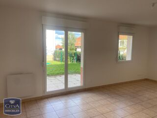  Maison à louer 4 pièces 81 m²
