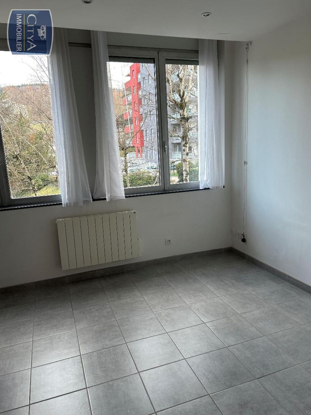 location Appartement - 1 pièce(s) - 38 m² Saint-Etienne (42100)