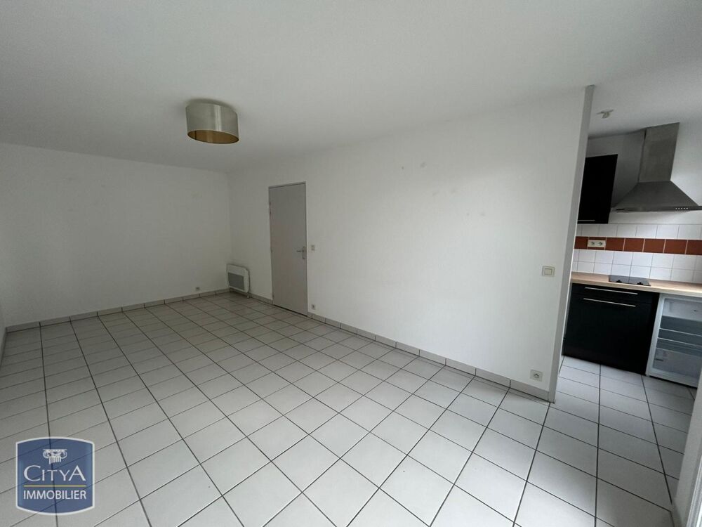 location Appartement - 2 pièce(s) - 49 m² Laval (53000)