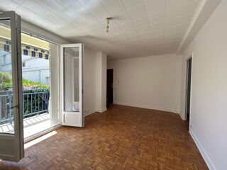  Appartement à louer 3 pièces 59 m²
