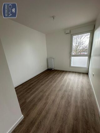  Appartement à louer 3 pièces 68 m²