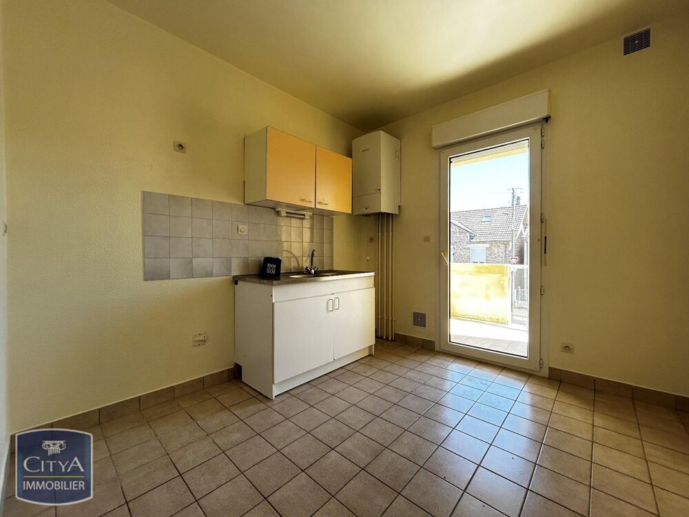 À LOUER : Appartement rénové T2 situé à Brive, dans le c....