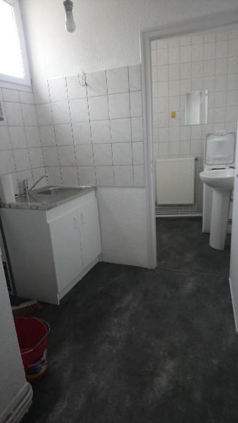 7 rue Fougerolles- ST ETIENNE- Appartement F3 situé au 3....