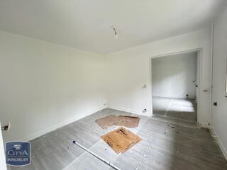  Appartement à louer 4 pièces 80 m²