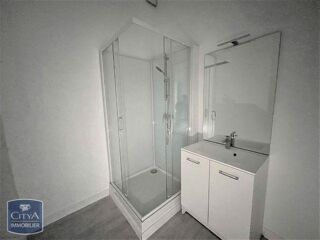  Appartement à louer 3 pièces 64 m²