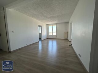  Appartement à louer 4 pièces 78 m²
