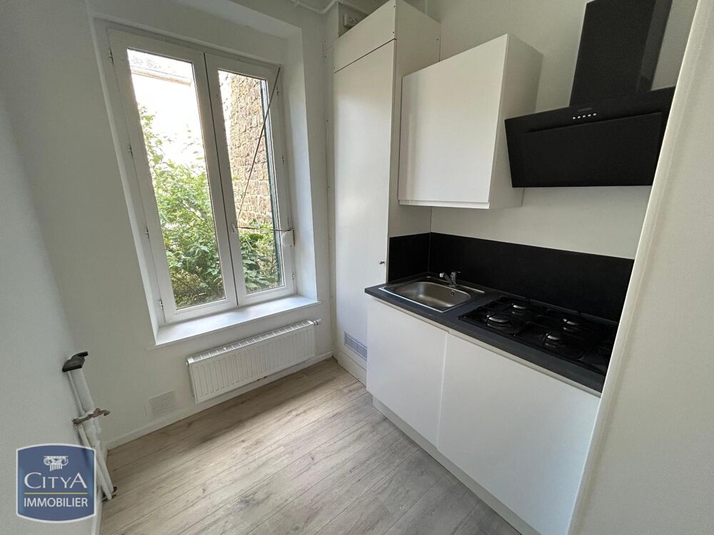 À louer : Appartement rénové T1 situé à Charleville-Mézi....