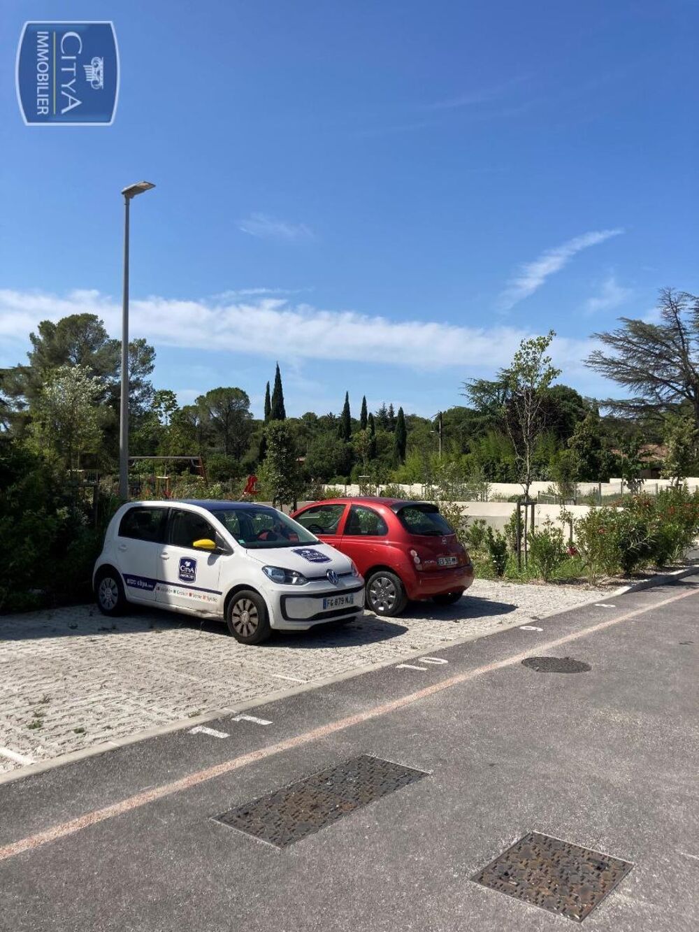 location Parking / Garage Nimes (30900)