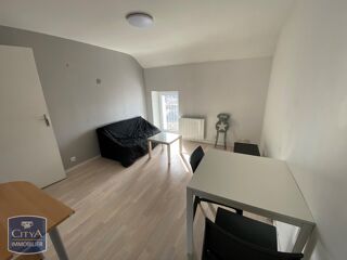  Appartement à louer 2 pièces 33 m²