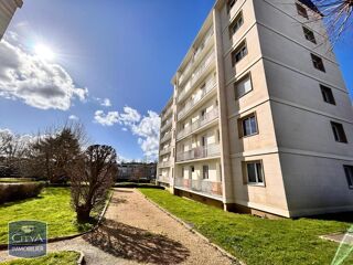  Appartement à louer 3 pièces 67 m²