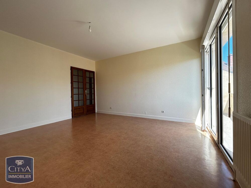 À LOUER : Appartement rénové T2 situé à Brive, dans le c....