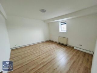  Appartement à louer 5 pièces 125 m²