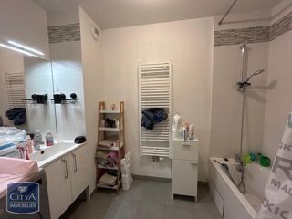  Appartement à louer 3 pièces 57 m²