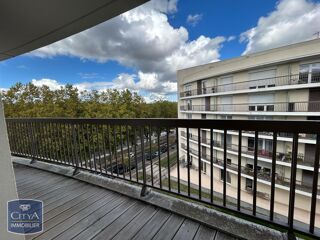  Appartement à louer 3 pièces 74 m²
