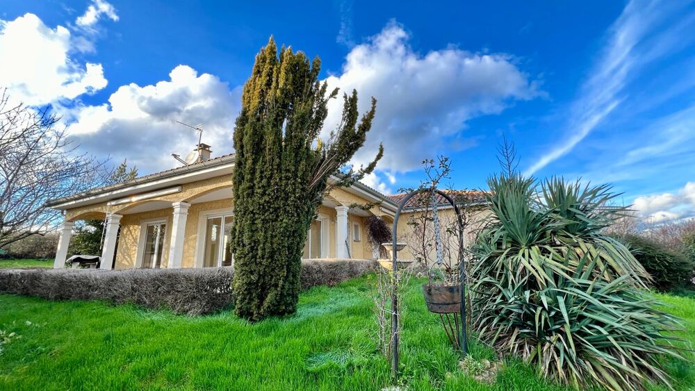 A visiter sans attendre, magnifique villa sans vis à vis....