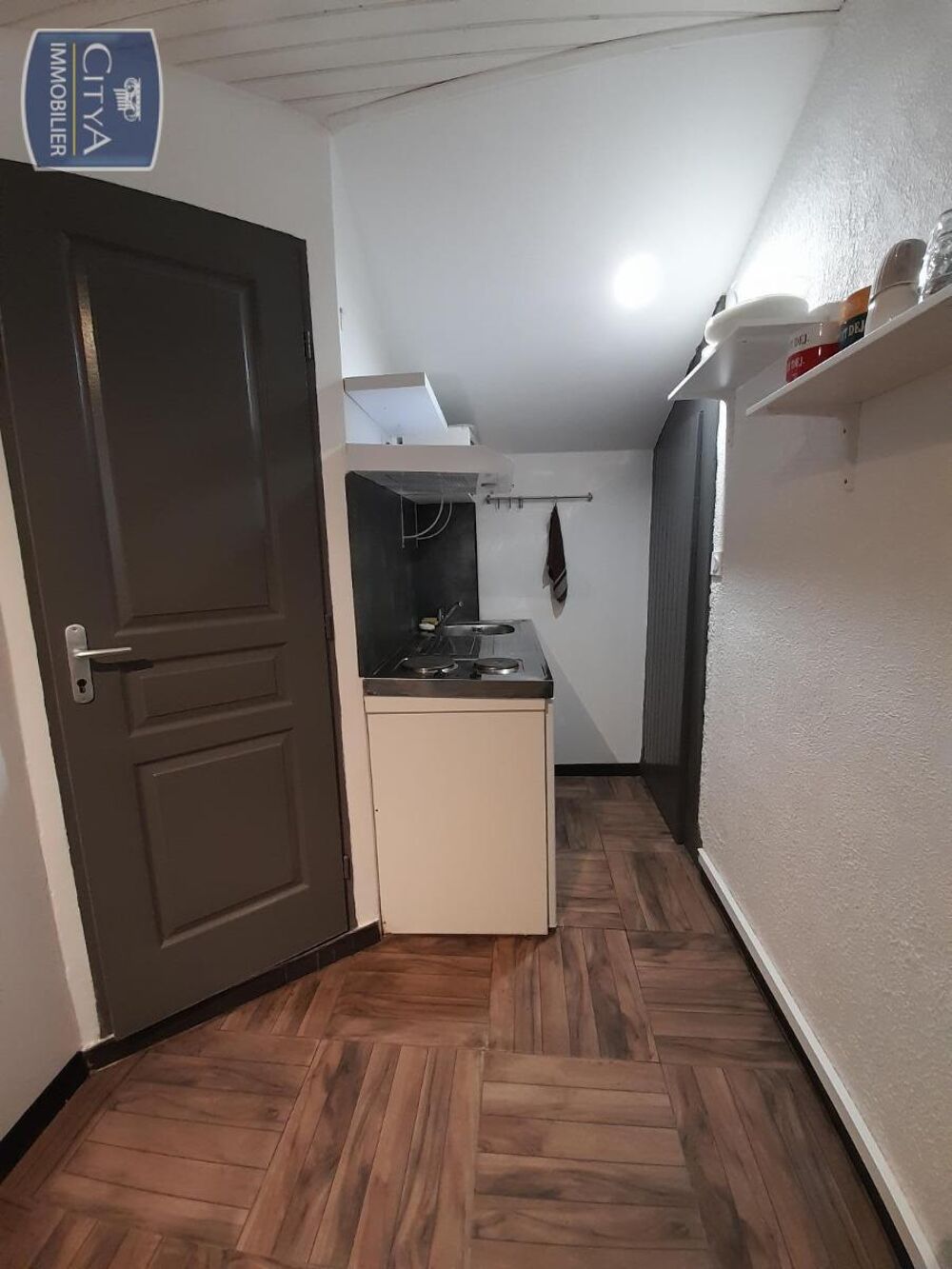location Appartement - 1 pièce(s) - 18 m² Tarascon-sur-Ariège (09400)