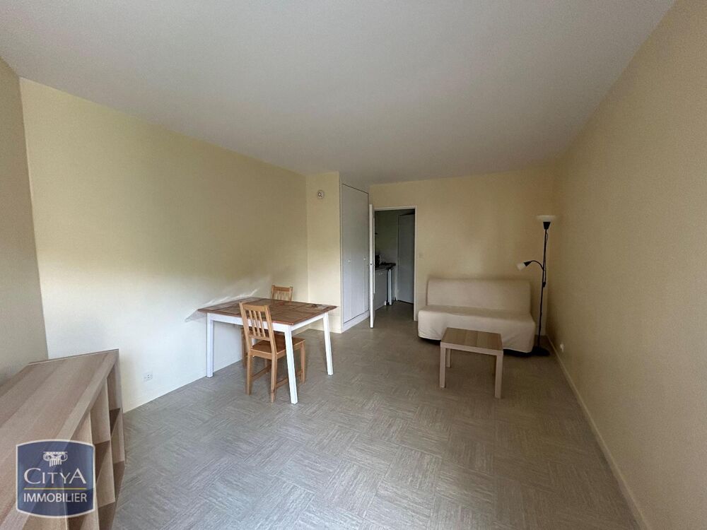 À LOUER : Appartement T1 situé à Alençon, proche école e....