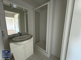  Appartement à louer 2 pièces 42 m²