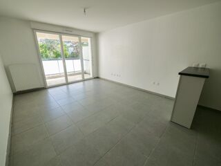  Appartement à louer 2 pièces 45 m²