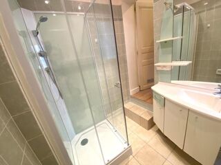  Appartement à louer 3 pièces 45 m²