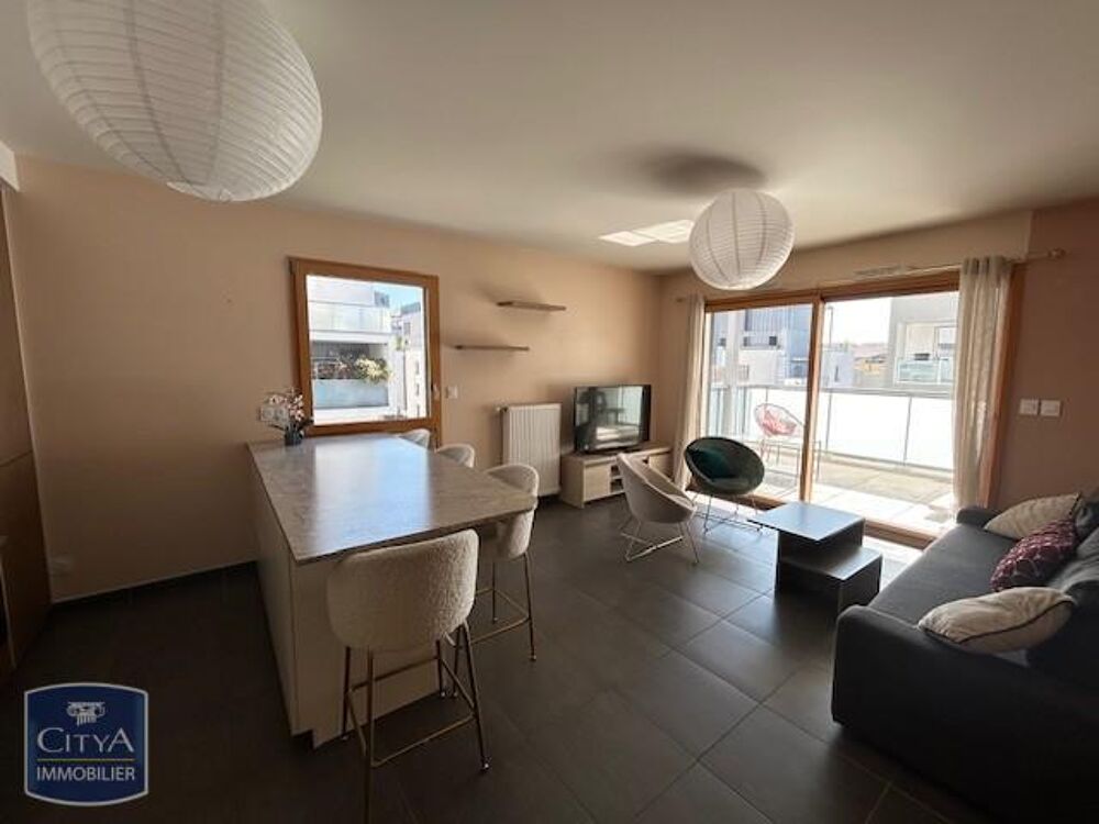 location Appartement - 3 pièce(s) - 66 m² Lyon 8