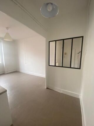  Appartement à louer 2 pièces 69 m²