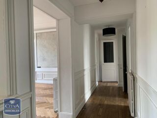  Appartement à louer 3 pièces 98 m²