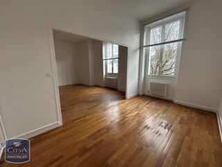  Appartement à louer 4 pièces 102 m²