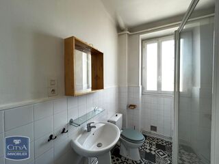  Appartement à louer 3 pièces 90 m²