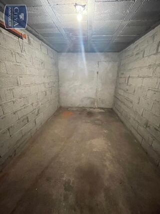  Parking / Garage � louer 12 m�