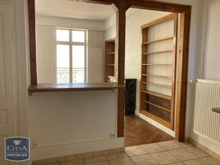  Appartement à louer 3 pièces 87 m²