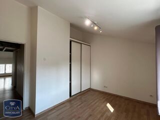  Appartement à louer 2 pièces 33 m²