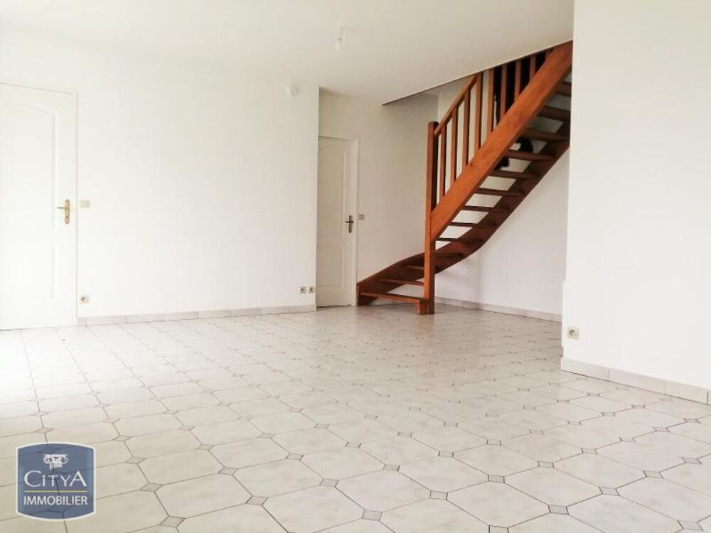 location Appartement - 3 pièce(s) - 61 m² Le Coudray-Montceaux (91830)