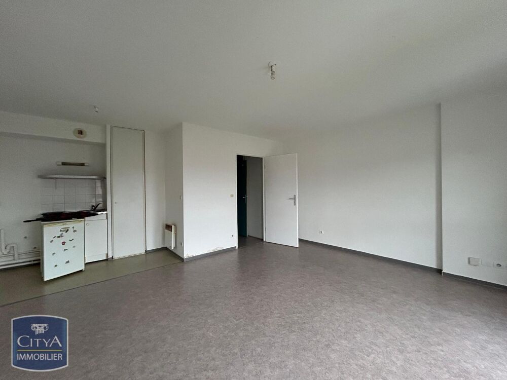 À LOUER : Appartement T2 situé à Amiens. Ce bien immobil....