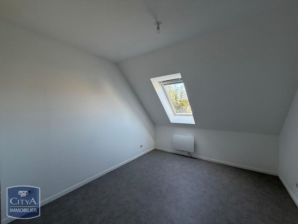 Maison de type 4, de 84M², offrant au rez de chaussée, u....