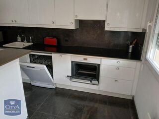  Appartement à louer 3 pièces 66 m²