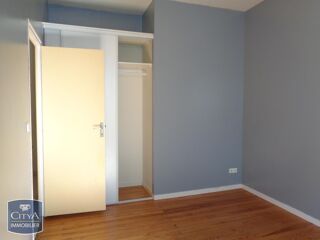  Appartement à louer 4 pièces 96 m²