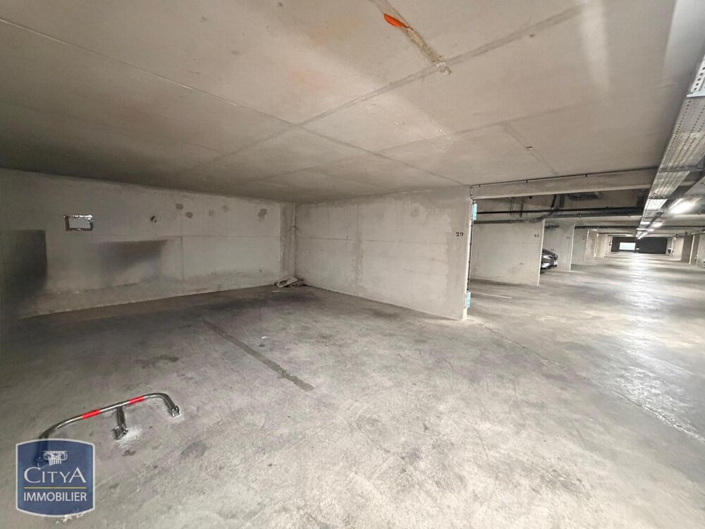 location Parking / Garage Marseille 9