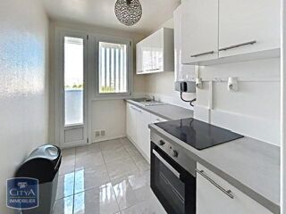  Appartement à louer 3 pièces 52 m²