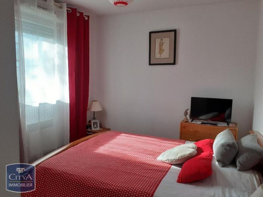 location Appartement - 3 pièce(s) - 54 m² Saint-Gilles (30800)