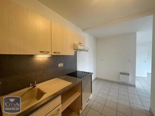  Appartement à louer 3 pièces 65 m²