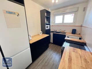  Appartement à louer 4 pièces 65 m²