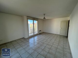  Appartement à louer 3 pièces 64 m²