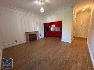  Appartement à louer 2 pièces 37 m²