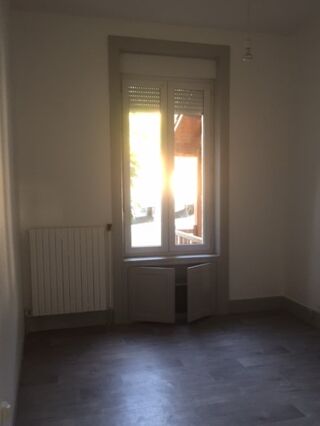  Appartement à louer 2 pièces 45 m²