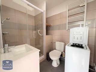  Appartement à louer 2 pièces 45 m²