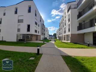  Parking / Garage à louer 