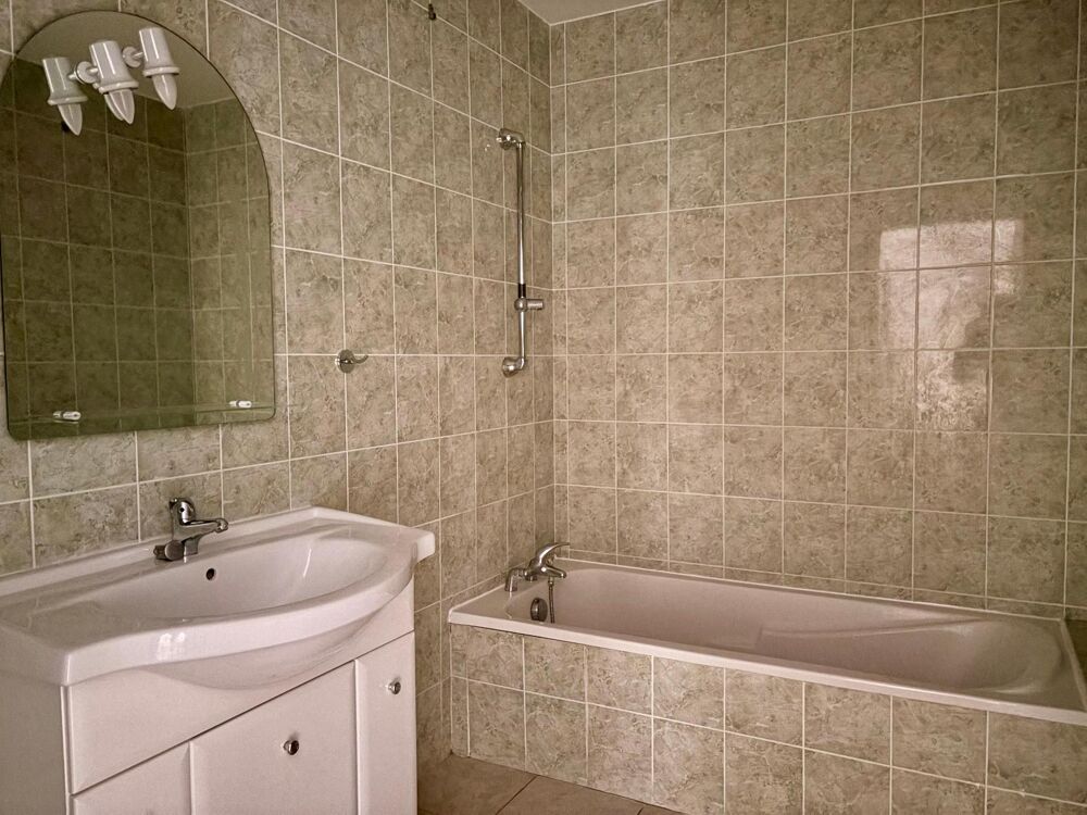 location Appartement - 3 pièce(s) - 87 m² Aubenas (07200)